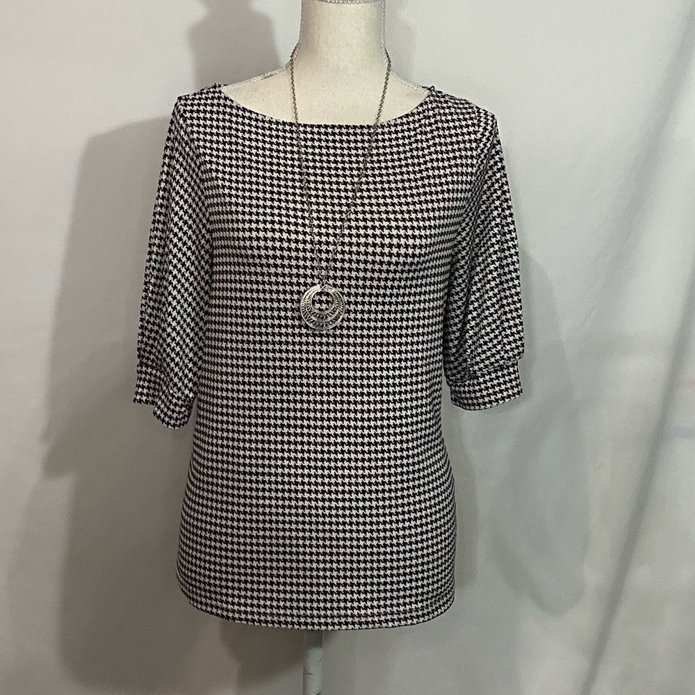 Blouses/flannels/button downs-2 for $20 or 3 for $30 (Mix & Match)